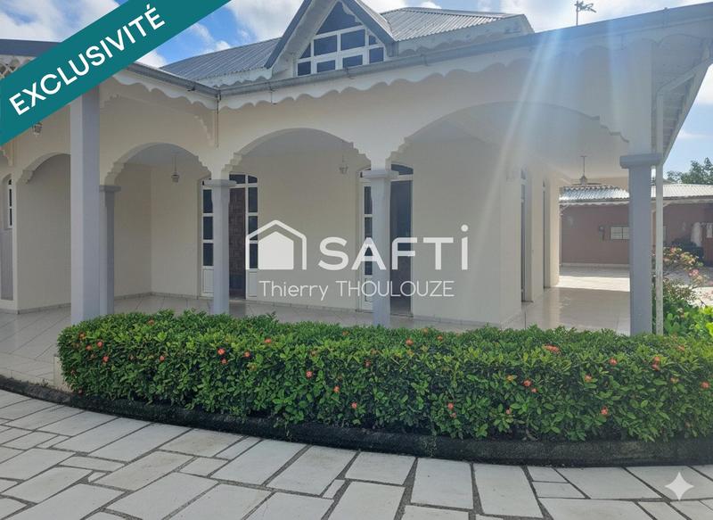 Maison - 225 m² - 7 pièces