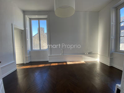 Appartement - 90 m² - 4 pièces