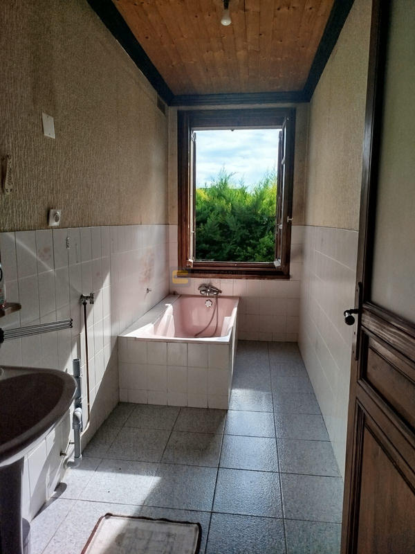 Maison ancienne - 95 m² - 6 pièces