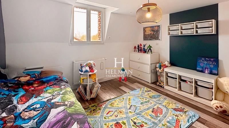 Maison - 93 m² - 4 pièces