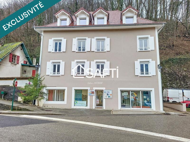 Local commercial - 90 m² - 6 pièces