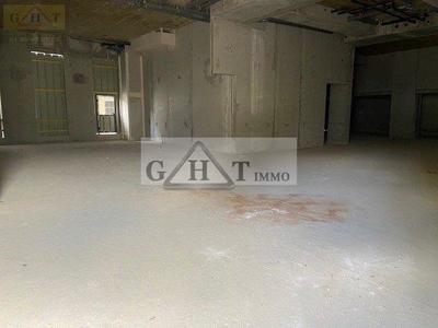 Local commercial - 208 m²