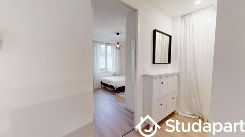 Chambre - 11 m² - 1 pièce