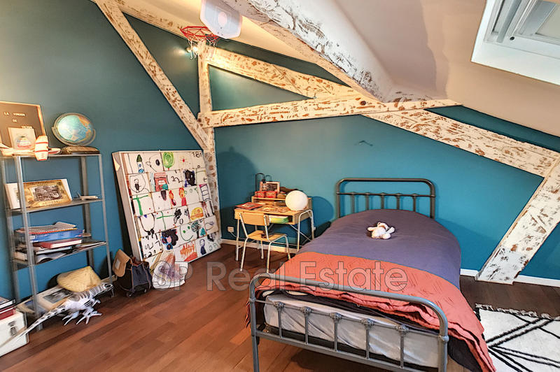 Appartement - 172 m² - 4 pièces