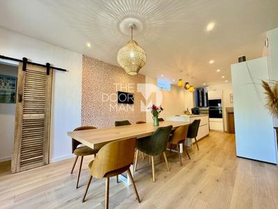 Maison - 160 m² - 6 pièces