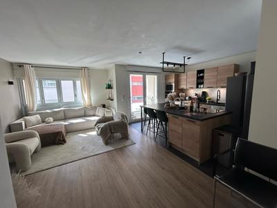 Appartement - 65 m² - 3 pièces