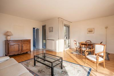 Appartement - 93 m² - 3 pièces