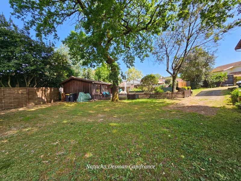 Maison - 229 m² - 9 pièces