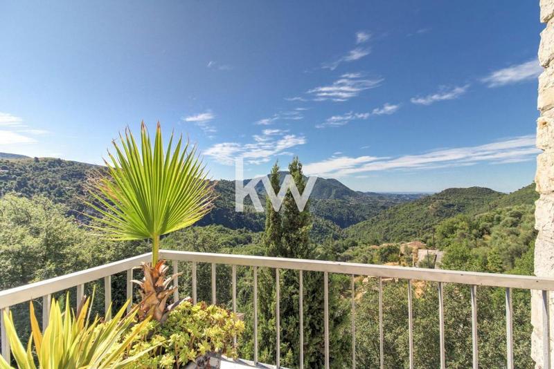 Villa - 206 m² - 6 pièces