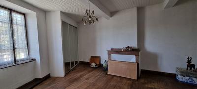 Maison - 200 m² - 7 pièces