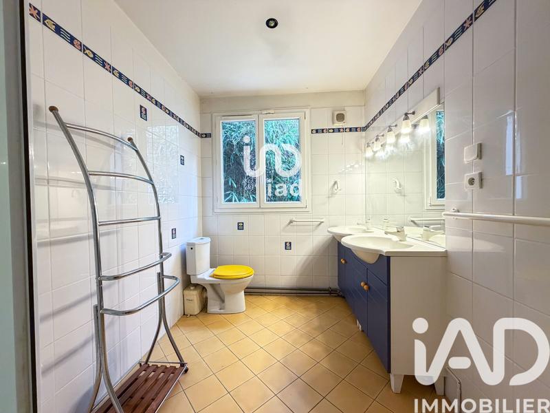 Maison - 170 m² - 6 pièces