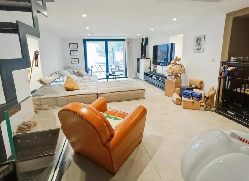 Maison - 90 m² - 3 pièces