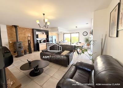 Villa - 104 m² - 4 pièces