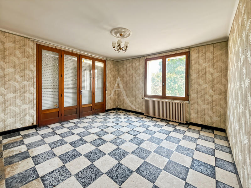 Maison - 111 m² - 4 pièces