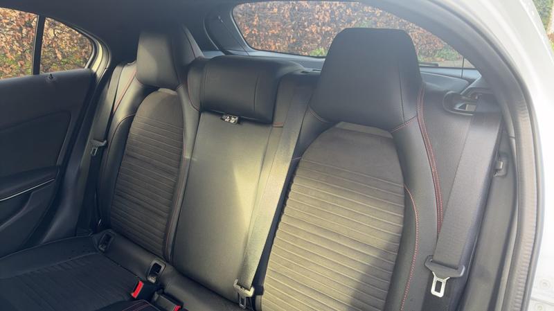 Mercedes Classe a 180 122 Fascination