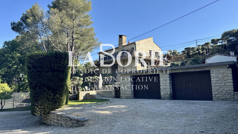 Maison - 157 m² - 6 pièces