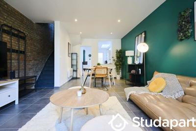 Chambre - 10 m² - 1 pièce