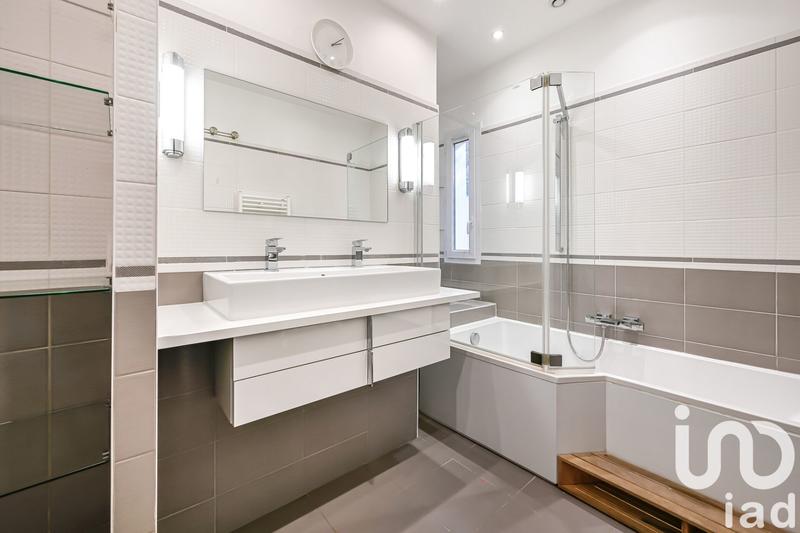 Appartement - 80 m² - 4 pièces