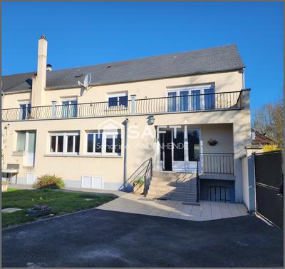Maison - 260 m² - 10 pièces