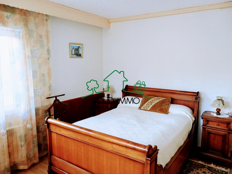 Maison - 190 m² - 8 pièces