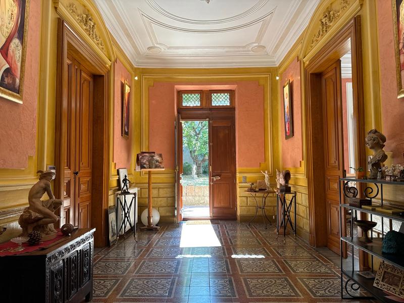 Maison - 380 m² - 11 pièces