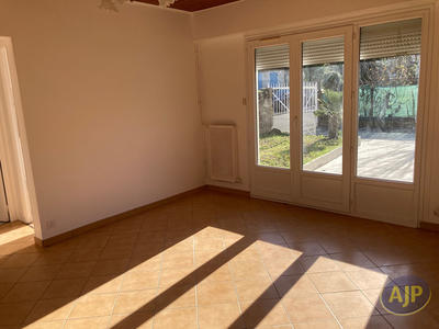 Maison - 65 m² - 3 pièces