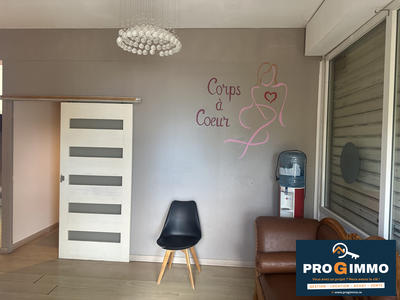 Local commercial - 84 m² - 5 pièces
