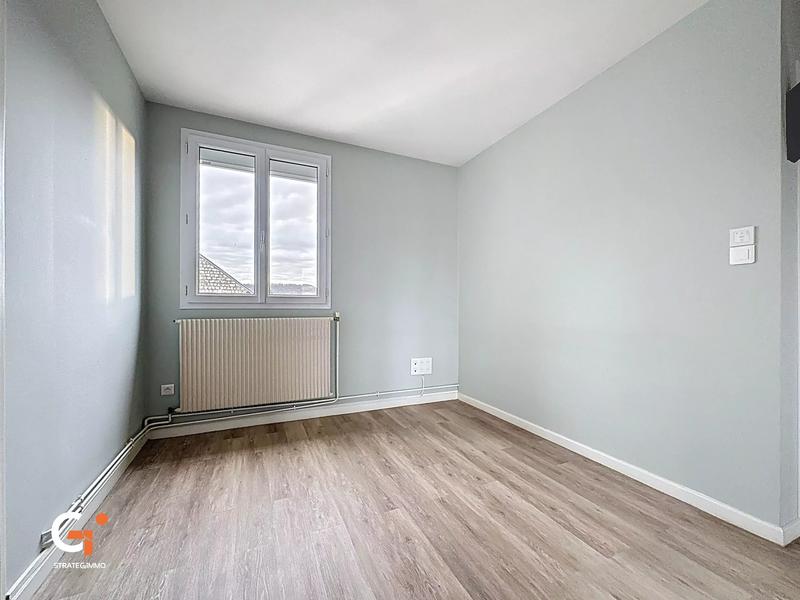 Appartement - 136 m² - 6 pièces