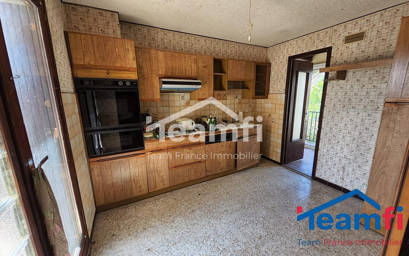 Appartement - 141 m² - 6 pièces