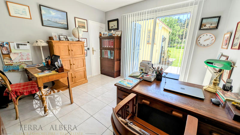 Villa - 220 m² - 7 pièces