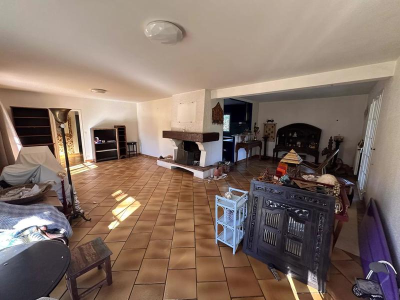 Maison - 180 m² - 8 pièces