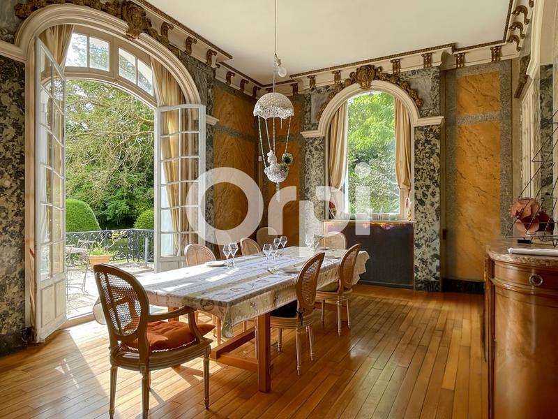 Château - 500 m² - 9 pièces