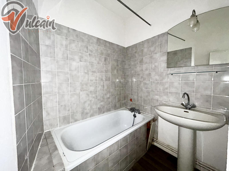 Immeuble - 197 m² - 10 pièces