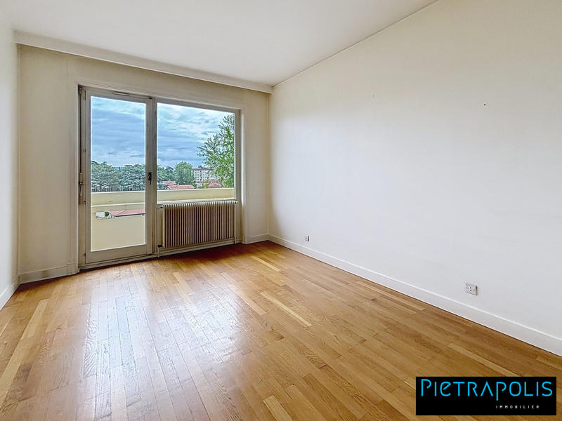Appartement - 83 m² - 3 pièces