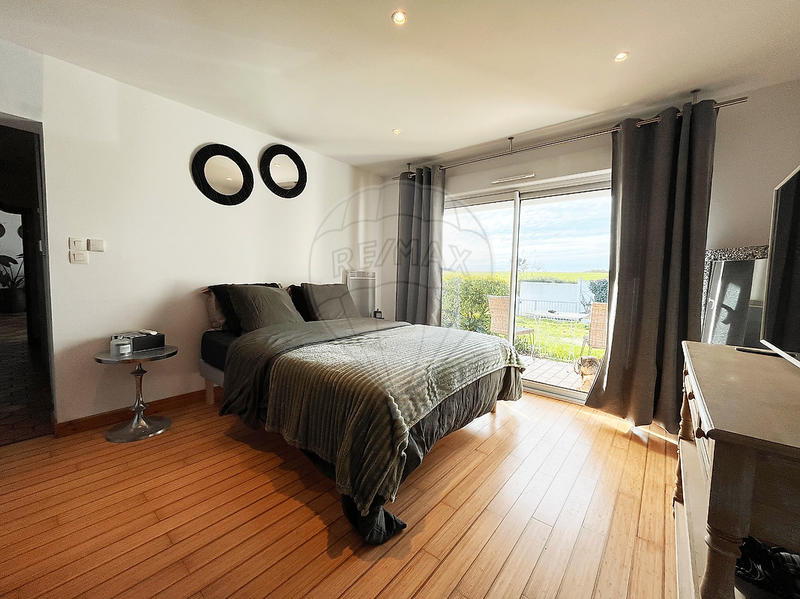 Maison - 166 m² - 6 pièces