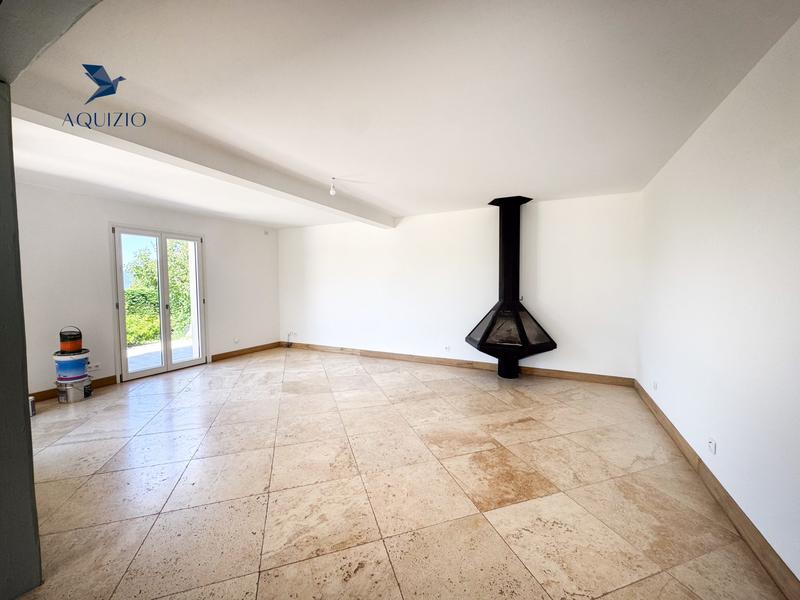 Villa - 261 m² - 8 pièces
