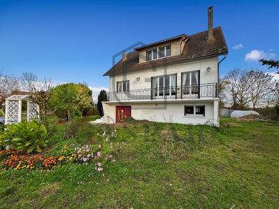 Maison - 140 m² - 7 pièces