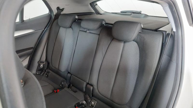 Bmw X2 sDrive18i Business DesignDKG7