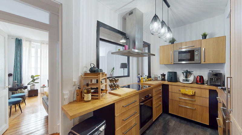 Appartement - 80 m² - 4 pièces