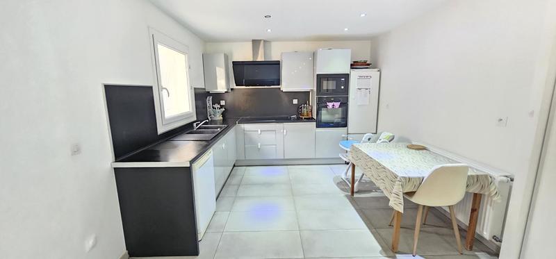 Maison - 110 m² - 5 pièces