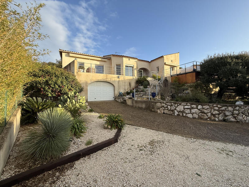 Villa - 128 m² - 4 pièces