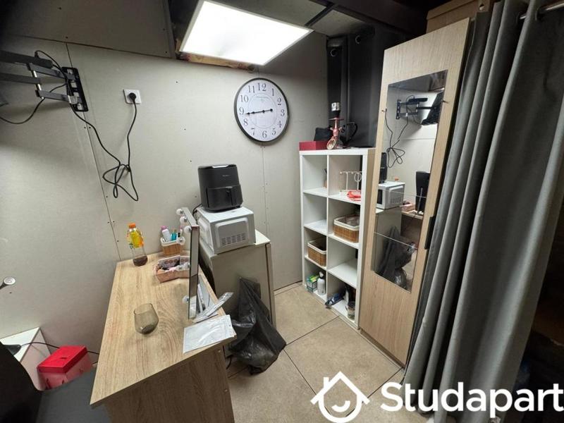 Chambre - 15 m² - 1 pièce