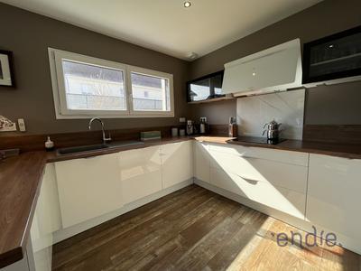 Maison - 105 m² - 5 pièces