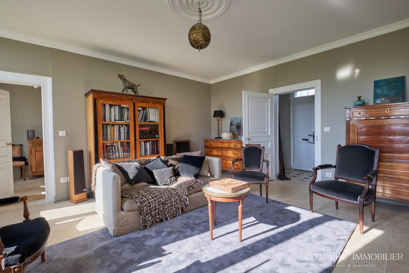 Maison ancienne - 204 m² - 10 pièces