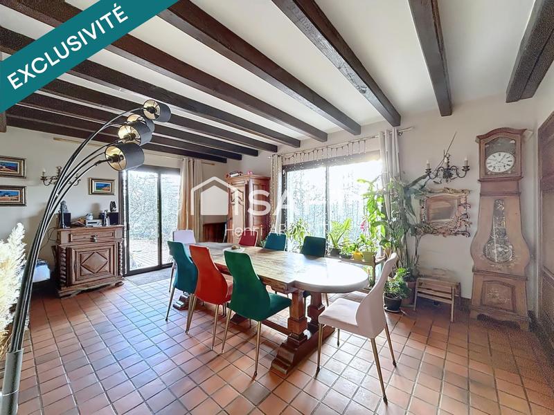Maison - 230 m² - 7 pièces