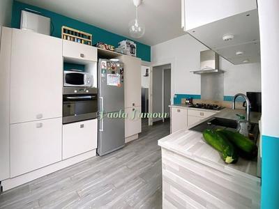 Maison - 136 m² - 6 pièces