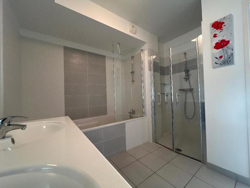 Appartement - 90 m² - 3 pièces