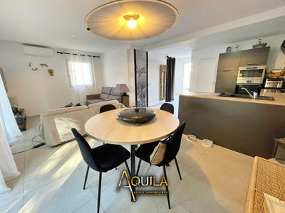 Villa - 80 m² - 4 pièces