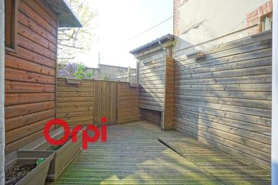 Maison - 90 m² - 5 pièces