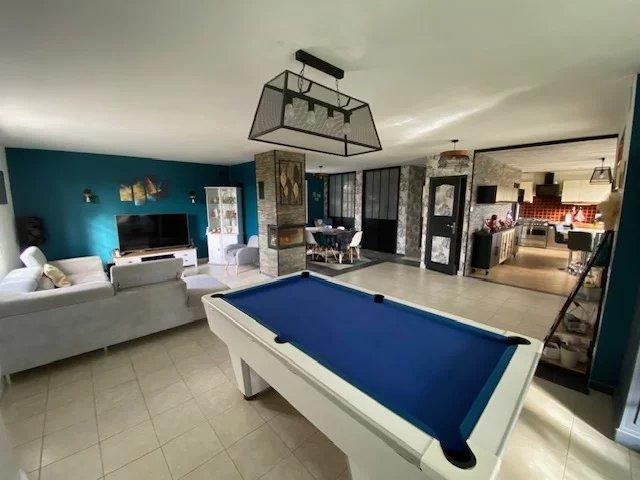 Maison - 174 m² - 6 pièces